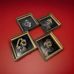 J Lord Set di 4 Piastrelle Ceramica Dipinte CLOWNS Hawaii 5-0 Jack Lord Vintage Incorniciato - Foto 1 di 14