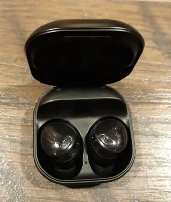 Samsung Galaxy Buds Pro - Phantom Black Used Clean Bluetooth With Charging Case - Image 1 of 3