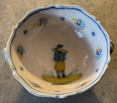 HR QUIMPER :: Antique 6 1/2” BRAIDED 2-HANDLED BOWL Breton Man Folk Art FRANCE - Image 1 of 4