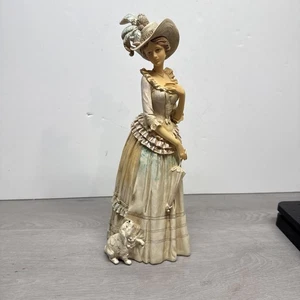 "Estatuilla de mujer con perro de 13""" - Imagen 1 de 6