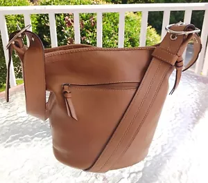 Coach F13353 Vintage Bleecker British Tan Medium Leather Bucket Bag - Picture 1 of 13