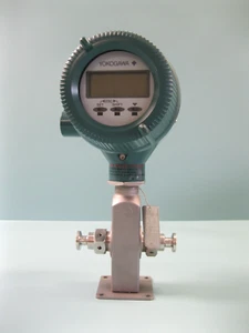 1/2" Tri-Clamp Yokogawa Admag AXF010C 4-20 mA Magnetic Flow Meter E5 - Picture 1 of 9