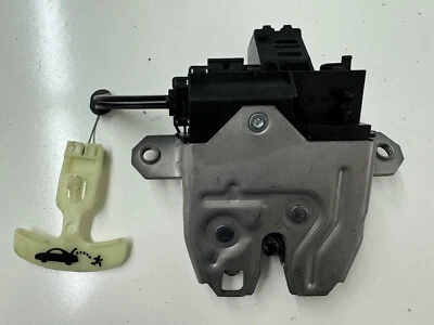 Привод замка багажника задней двери 09-11 S40 31440241 - Изображение 1 из 4