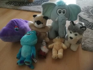 Kuscheltiere Sammlung und Handpuppe (Stofftiere Plüschtiere Delfin Katze) - Bild 1 von 10