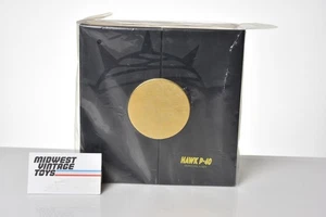 Mezco Toyz One:12 Collective Exclusive Rumble Society Hawk P-40 - Bild 1 von 3