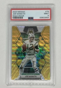 Joe Namath 2023 Panini Mosaic Gold Wave Prizm /17 PSA 9 HOF NFL Jets - Foto 1 di 3