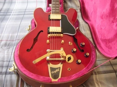 epiphone назад в будущее ES-345 2025 вишнево-красный совершенно новый HSC и BTTF медиаторы - Изображение 1 из 4