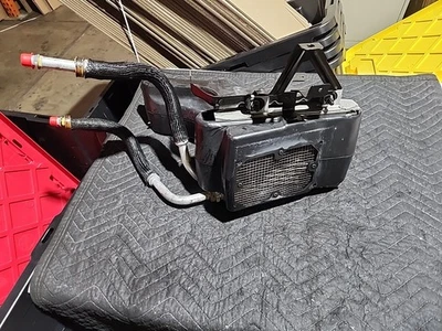 Dodge Charger Challenger Hellcat 2015-2023 6,2 L OEM enfriador de aceite con líneas/conducto Foto 1 de 4