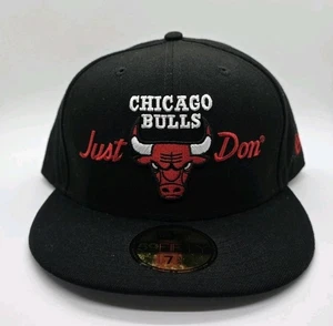 NUEVA ERA PARA HOMBRE CHICAGO BULLS 59FIFTY JUST DON SOMBRERO AJUSTADO TALLA 7 3/4 NUEVO CON ETIQUETAS $75 - Imagen 1 de 5