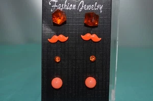 plaquette de 4 paires de boucles d'oreilles belle fantaisie - Picture 1 of 1