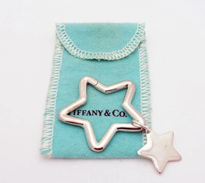 Llavero estrella vintage Tiffany & Co. de plata esterlina 42 por 42 mm y dije y bolsa Foto 1 de 4