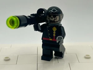 LEGO Space Skull Commander minifigure Space 10192 sp085sa RARE NEW - Picture 1 of 7