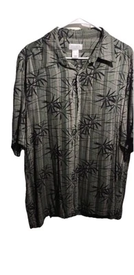 Concepts By Claiborne green. black 100% Rayon Hawaiian Shirt Sz. XL  C97 - Image 1 of 4