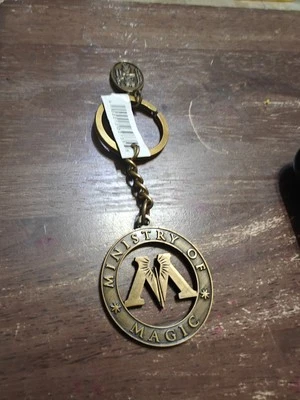 The Wizarding World of Harry Potter Keychain Warner Brothers Universal Orlando - Image 1 of 4