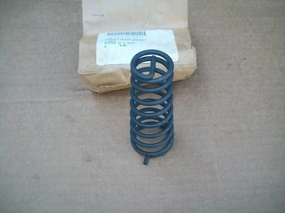 Nuevo de Lote Antiguo MoPar 1972-1993 Dodge Truck Power Wagon Ram Rojo Lil M880 Capucha Pop Up Spring Foto 1 de 2