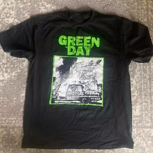 Green Day The Saviours Tour 2024 Tour T Shirt Black - Picture 1 of 2