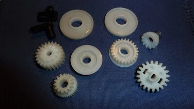 Zahnräder Nylon u. Einzelteile, gebraucht 1A  Nr.484 - Bild 1 von 4