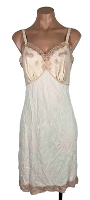 De Colección Talla 34 Alto Encaje GOSSARD ARTEMIS Encaje Melocotón Pinup Lencería DESLIZANTE Tricot Nylon Foto 1 de 4