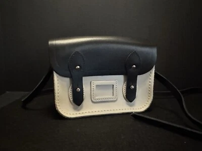 Bolso Bandolera The Cambridge Satchel Company Mini Cuero Negro Marfil Foto 1 de 2
