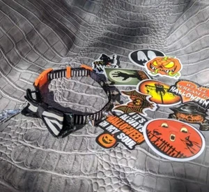 Spiked XS Dog / Cat Collar BLACK & ORANGE Adjustable 8-12in + Halloween Stickers - Picture 1 of 12