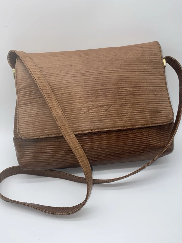 Rara Bolsa de Mão Vintage Couro Italiano Linha 3D Genny Feita Na Itália - Imagem 1 de 4