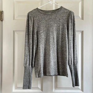 A NEW DAY Sweater Size XS Heather Gray Rayon Blend Knit Long Sleeve - Picture 1 of 7