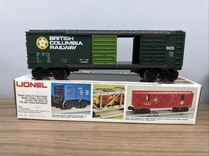 Lionel 6-9425 O Gauge British Columbia Railway Green Boxcar Old Stock NEW IN BOX - Picture 1 of 6