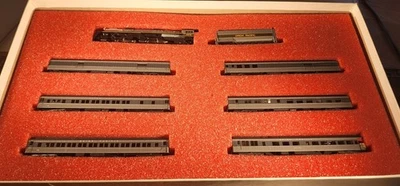 N Scale Con-Cor Portland Rose Union Pacific 4-6-6-4 steam locomotive & tender an - Image 1 of 4