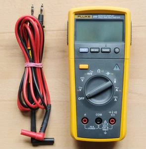 Fluke 233 True RMS Multimeter mit absetzbarem Display, wie abgebildet - Bild 1 von 4