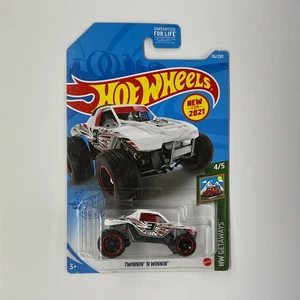 Hot Wheels Twinnin’ ’N Winnin’ 2021 HW Getaways 4/5 White Off-Road Truck 1:64 - Picture 1 of 3