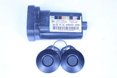 2002 Harley Davidson Touring OEM Turn Signal Module w/ Security Fob 68922-00 - Image 1 of 4