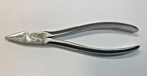 KMedic KM 48-256 Pinza per filo K a naso piatto punta 3 mm 6,75" - Foto 1 di 4