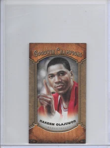 2014 Hakeem Olajuwon Insert Goodwin Champions Mini Basketball Card #113 Rockets - Bild 1 von 2