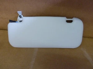 ORIGINAL FIAT 500 X BRANDNEUE SONNENBLENDE BEIFAHRERSEITE (LINKS).AB 2016. 0735670017 - Bild 1 von 5