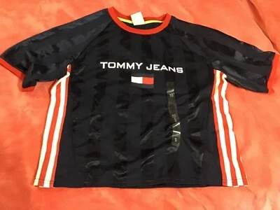 Camiseta de futebol feminina Tommy Hilfiger jeans 45 azul vermelha marinha gola redonda XXS crop - Imagem 1 de 4