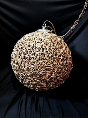 RARO ORO MCM Espagueti Lámpara Colgante Lucite GRANDE 42" Circunferencia Años 60  Foto 1 de 4