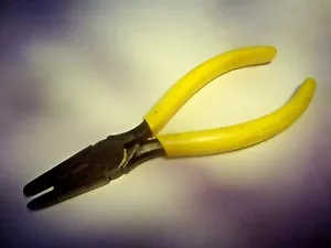 Klein Tools, Scotchlok connector crimping pliers, model D234-6___________WE-336P - Picture 1 of 6