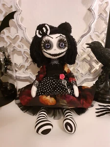 Gothic Doll OOAK Puppe Creepy Doll Stoffpuppe Spooky schwarz-gepunktet - Bild 1 von 10