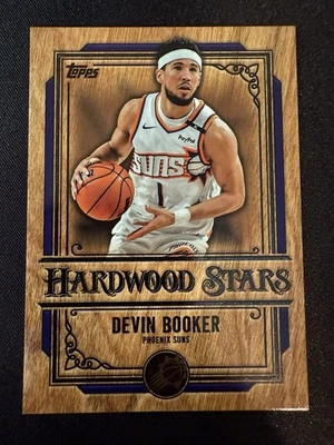 2025-26 Topps Baloncesto Madera Dura Estrellas Devin Booker #HS-9 PHX Suns - 1:4.151 Foto 1 de 2