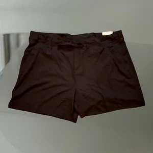 Magellan Outdoor Women's Black Athletic Comfort Plus Size Side Pockets Shorts - Picture 1 of 11