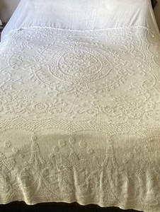 Vtg Chenille Bedspread For Crafters Queen Ivory/Beige 84" x 72" - Picture 1 of 3