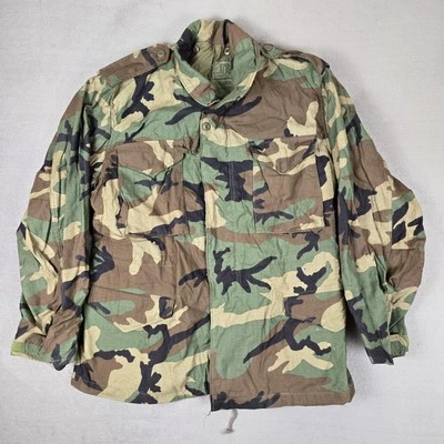 Jaqueta de Campo Camuflagem Clima Frio Militar Alpha Industries Masculina Média Antiga - Imagem 1 de 4