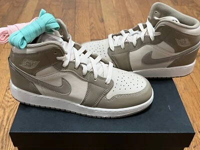 Nike Air Jordan 1 Mid BG Legend Brown/Khaki HF4781-203 SZ 6Y/7.5W NEW SOLD OUT - Image 1 of 4