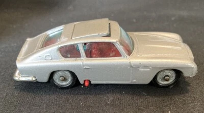 Corgi James Bond Aston Martin Great Britain Old Wheels Nice Condition 1/64 Scale - Image 1 of 4
