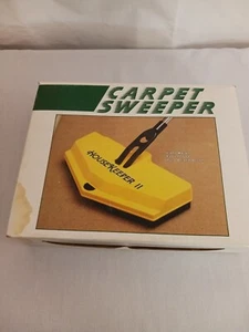 Vintage New Old Stock Carpet Sweeper Housekeeper 2 Hand Manual Gold W/ Box - Picture 1 of 5