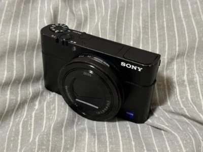 Sony DSC-RX100 III 20.1 MP Digital SLR Camera RX100M3 Black Japanese Only - Image 1 of 4