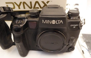 BOXED TESTED Minolta Dynax 9 SLR Vintage Film Camera 35mm with cap and strap - Picture 1 of 13