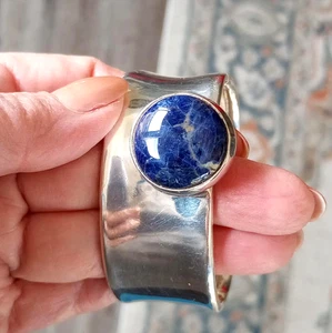Sterling Silver Modernist Hinged Cuff with Lapis Lazuli Cabochon 100gtw - Picture 1 of 10