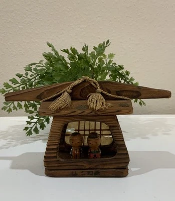 Vtg Japanese Kokeshi Wooden Doll Carriage Kimono Palanquin Norimono Diorama Art - Image 1 of 4