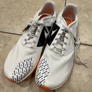 Size 11 Men Nike Zoom Rival XC 6 White/ Orange Track Shoe's Spikes DX7999-100 - Picture 1 of 8